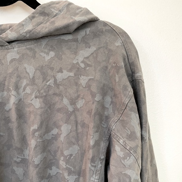 Athleta | Farallon Camo Cropped Sweatshirt | Size XS - Picture 7 of 12